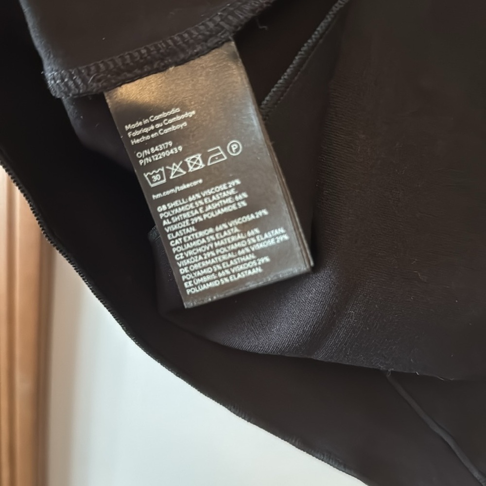 H&M Fitted Crop Top - Picture 4 of 4